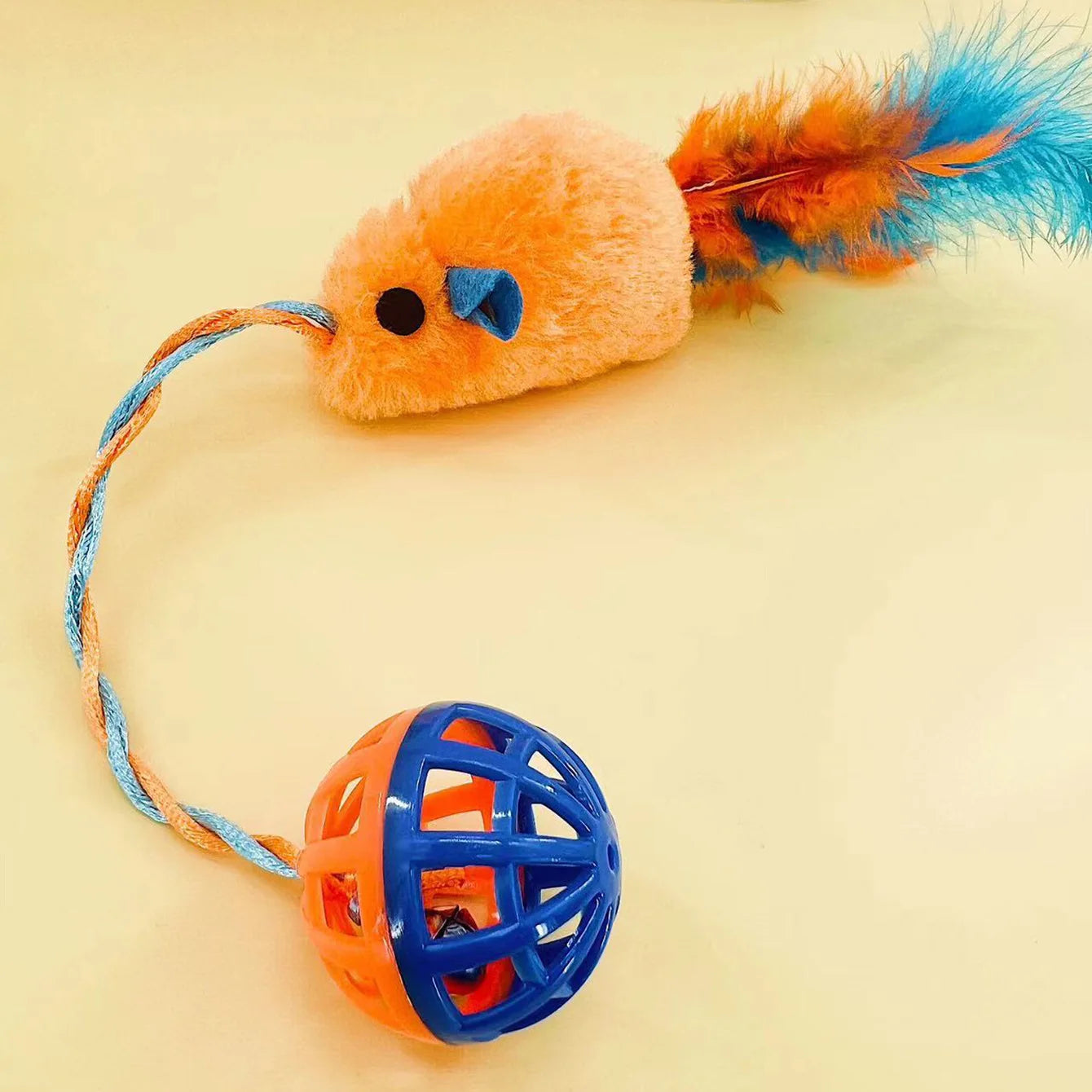 Lot de jouets interactifs pour chat : souris en peluche et balle à grelot