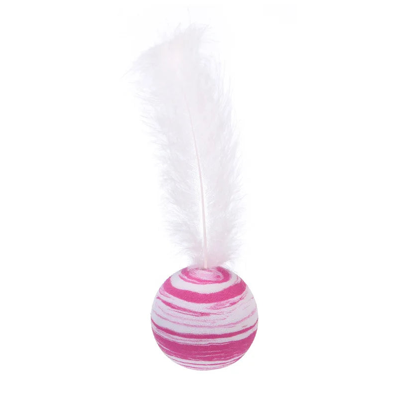 Balle en mousse avec plumes pour chat