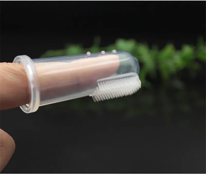 Pet Finger Toothbrush - Super Soft Silicone Dental Care Tool for Dogs and Cats