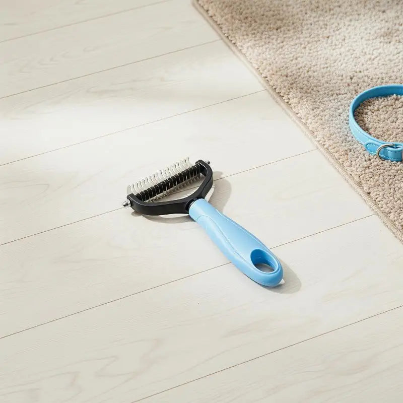 2-Sided Pet Deshedding & Dematting Brush
