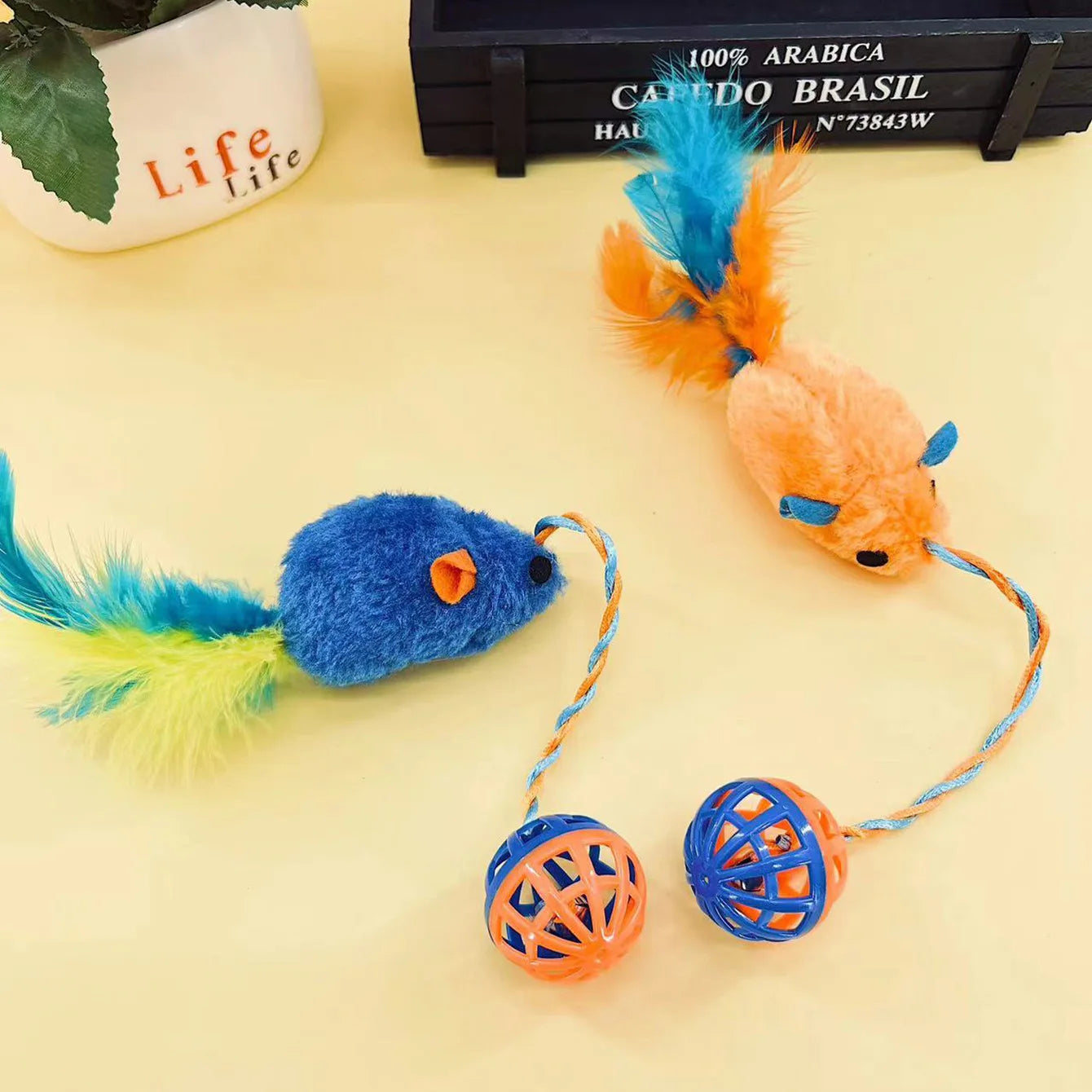 Lot de jouets interactifs pour chat : souris en peluche et balle à grelot