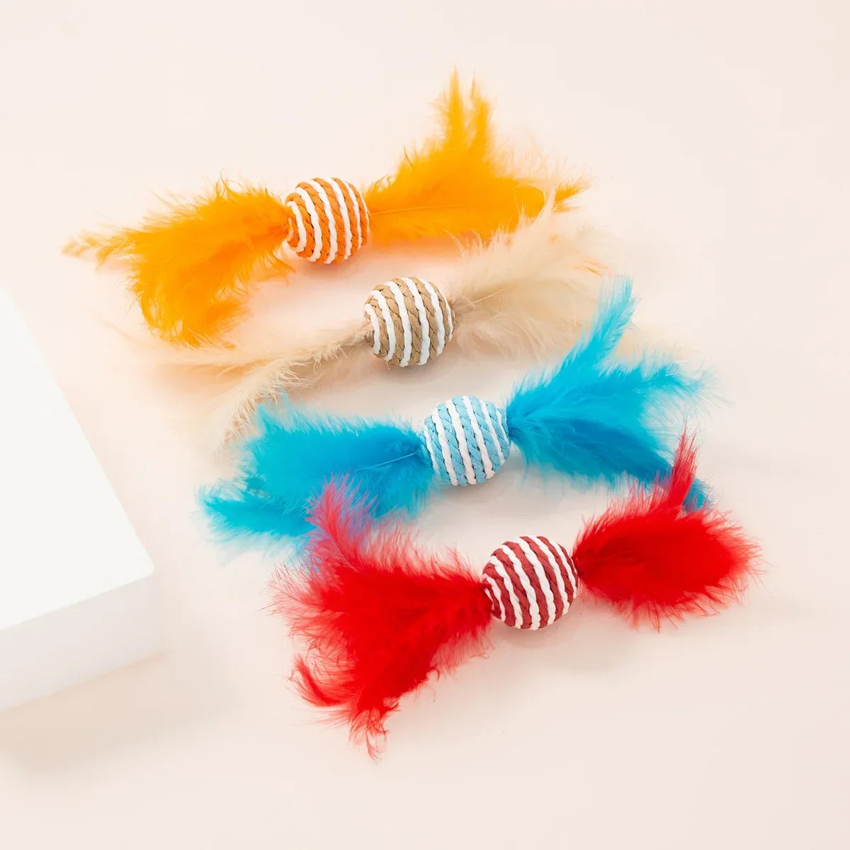 Star Texture Feather Ball - Interactive Throwing Toy for Cats and Dogs
