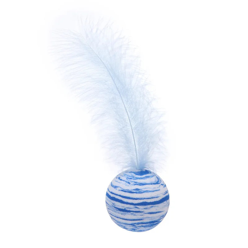 Balle en mousse avec plumes pour chat