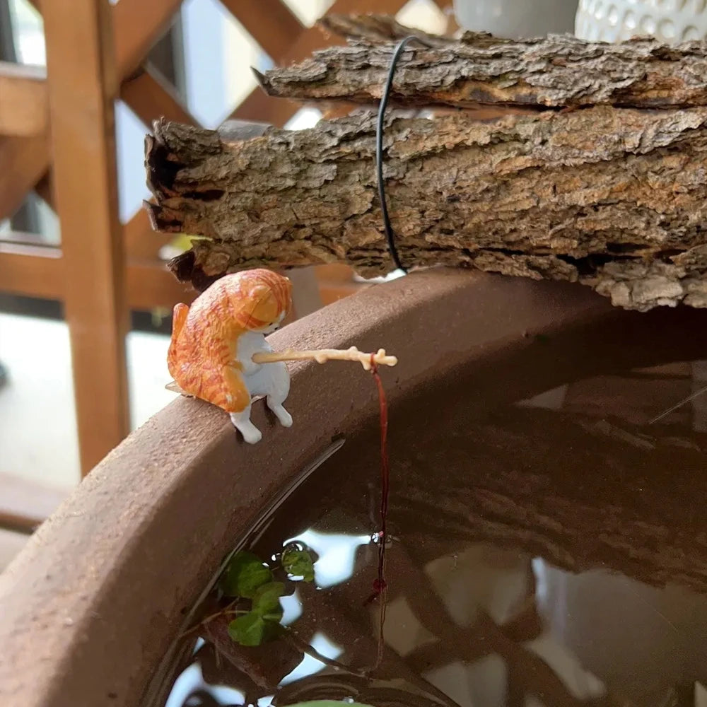 Fishing Cat Aquarium Decoration Ornament