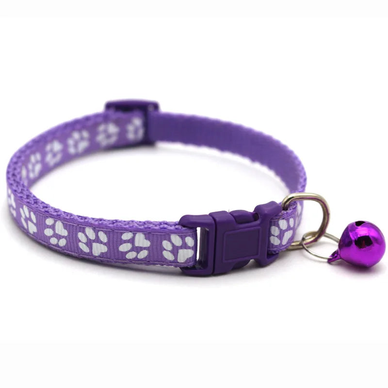 Collier pour chat avec clochette et motif patte de chat