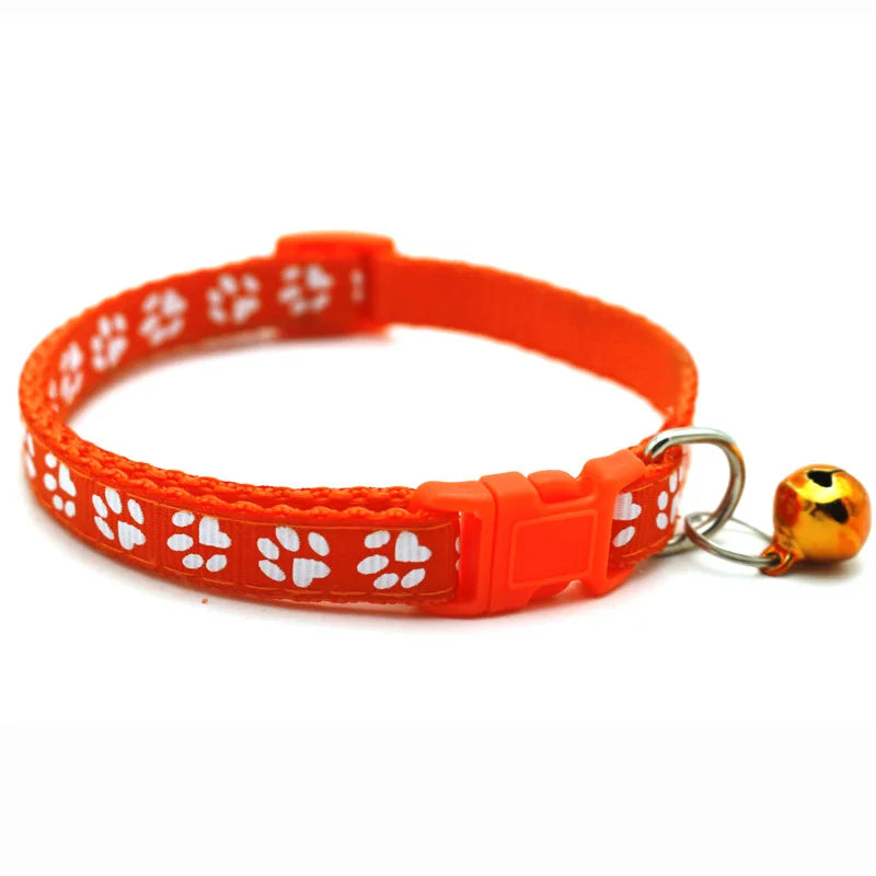 Collier pour chat avec clochette et motif patte de chat