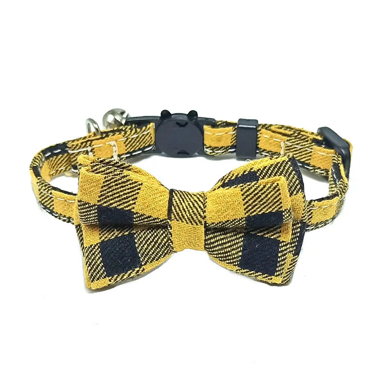Collier pour chat sécurisé avec nœud papillon et clochette - Motif écossais