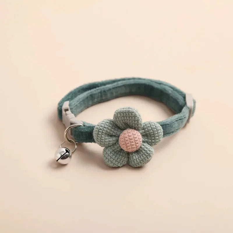 Joli Collier et Laisse pour Chat - Harnais et Accessoires Réglables pour Chaton