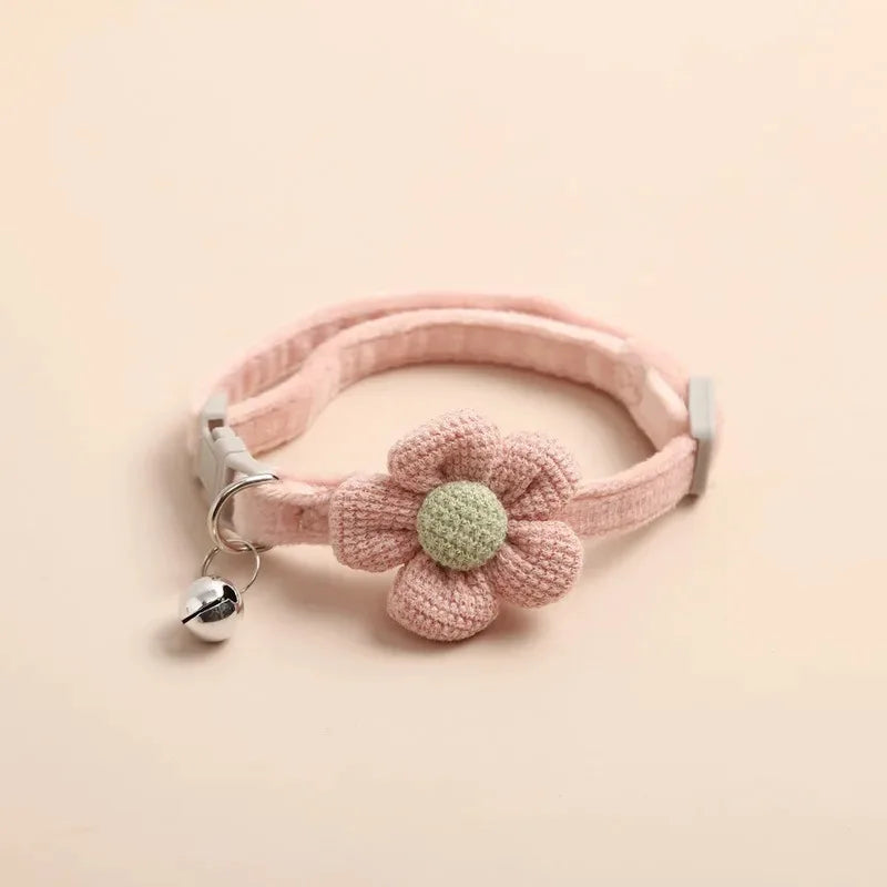 Joli Collier et Laisse pour Chat - Harnais et Accessoires Réglables pour Chaton