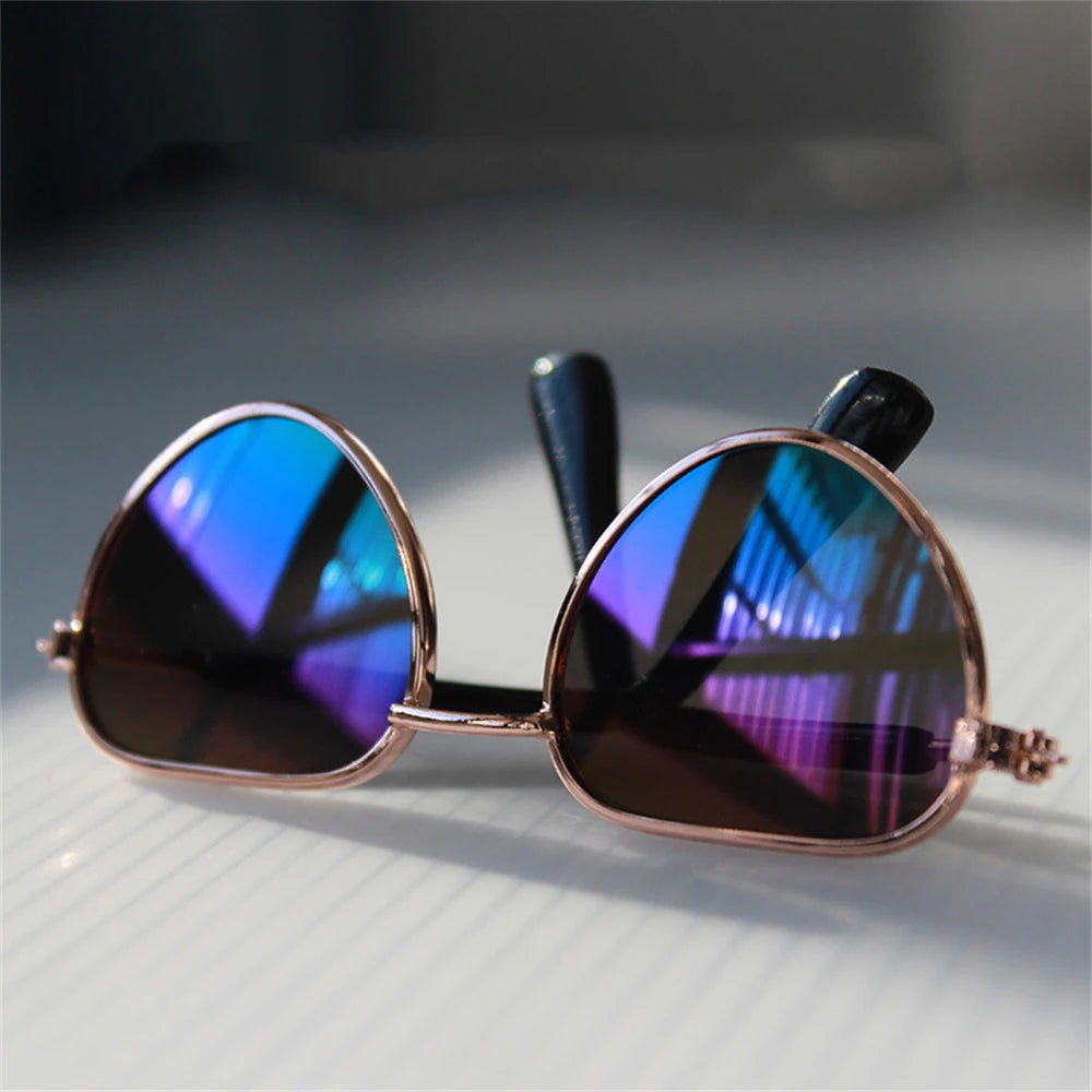 Heart-Shaped Sunglasses for Cats & Kittens