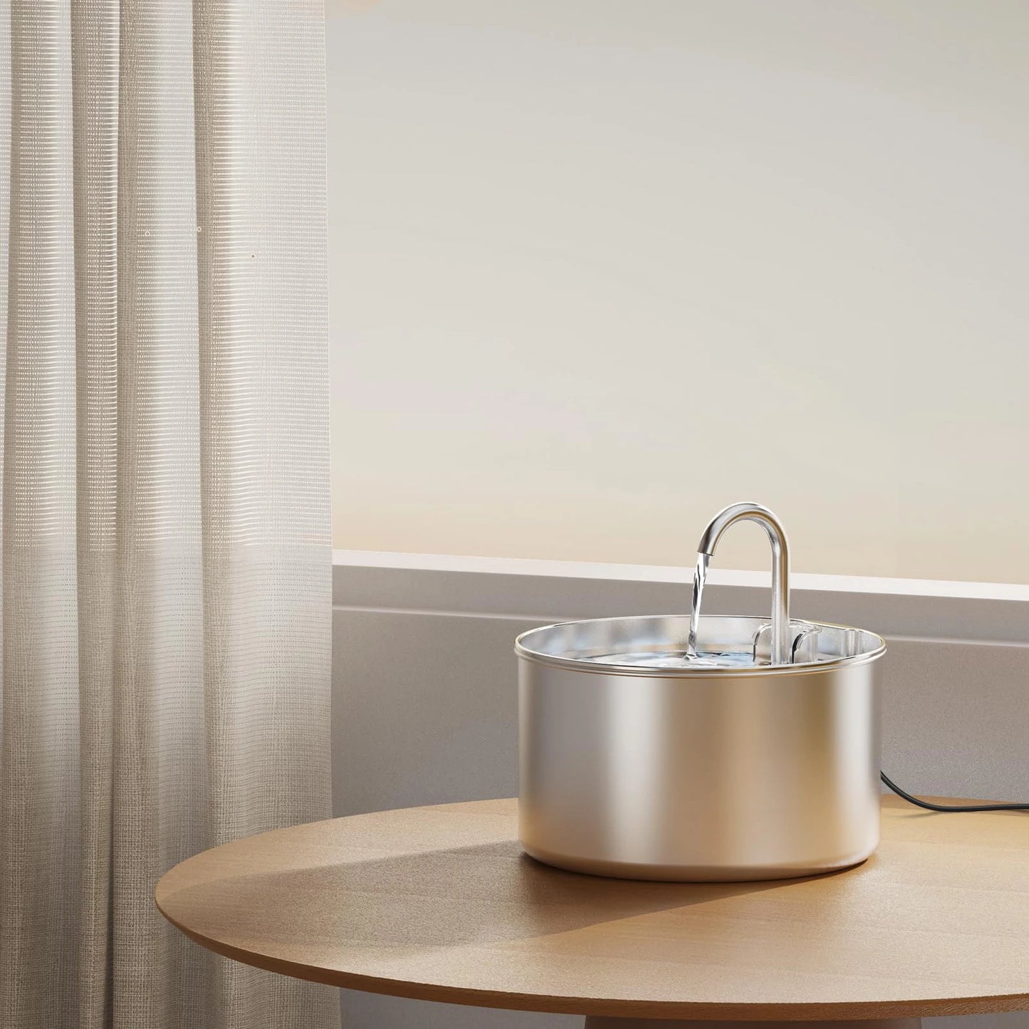 Fontaine à eau silencieuse en acier inoxydable de 2,2 L pour chats et chiens