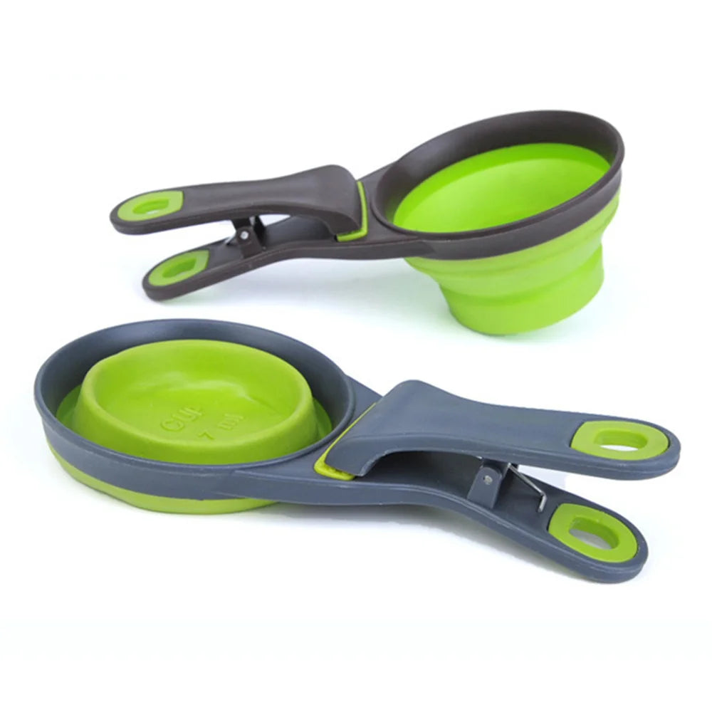 Collapsible Silicone Pet Food Measuring Scoop with Sealing Clip