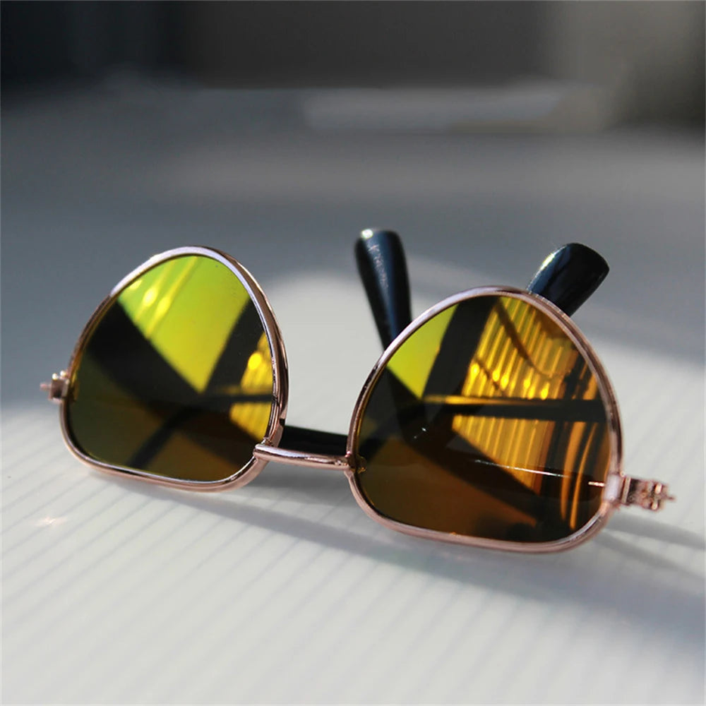 Heart-Shaped Sunglasses for Cats & Kittens