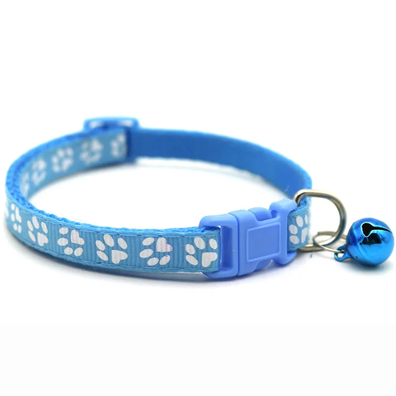 Collier pour chat avec clochette et motif patte de chat