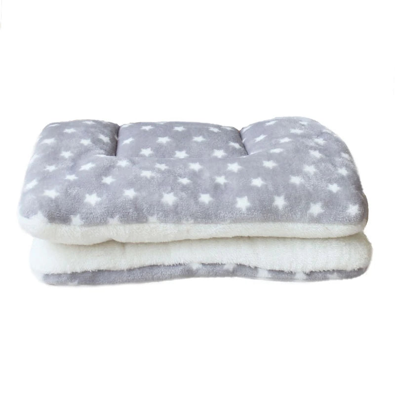 Thickened Fleece Pet Bed Mat – Washable Warm Blanket for Dogs & Cats