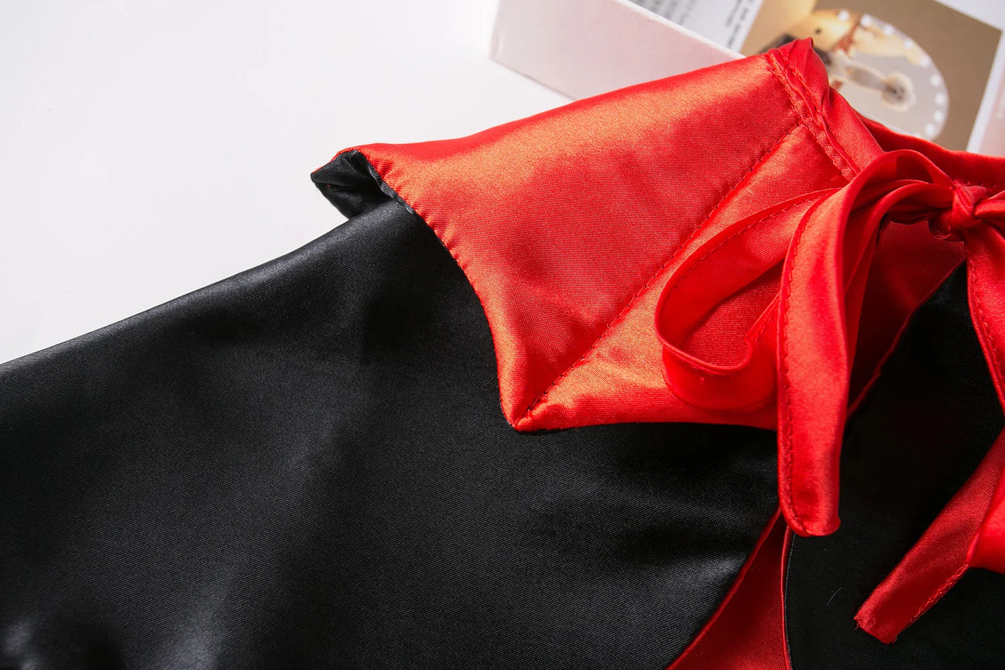 Halloween Vampire Devil Cape Costume for Dogs — Cosplay Cloak for Small, Medium & Large Dogs