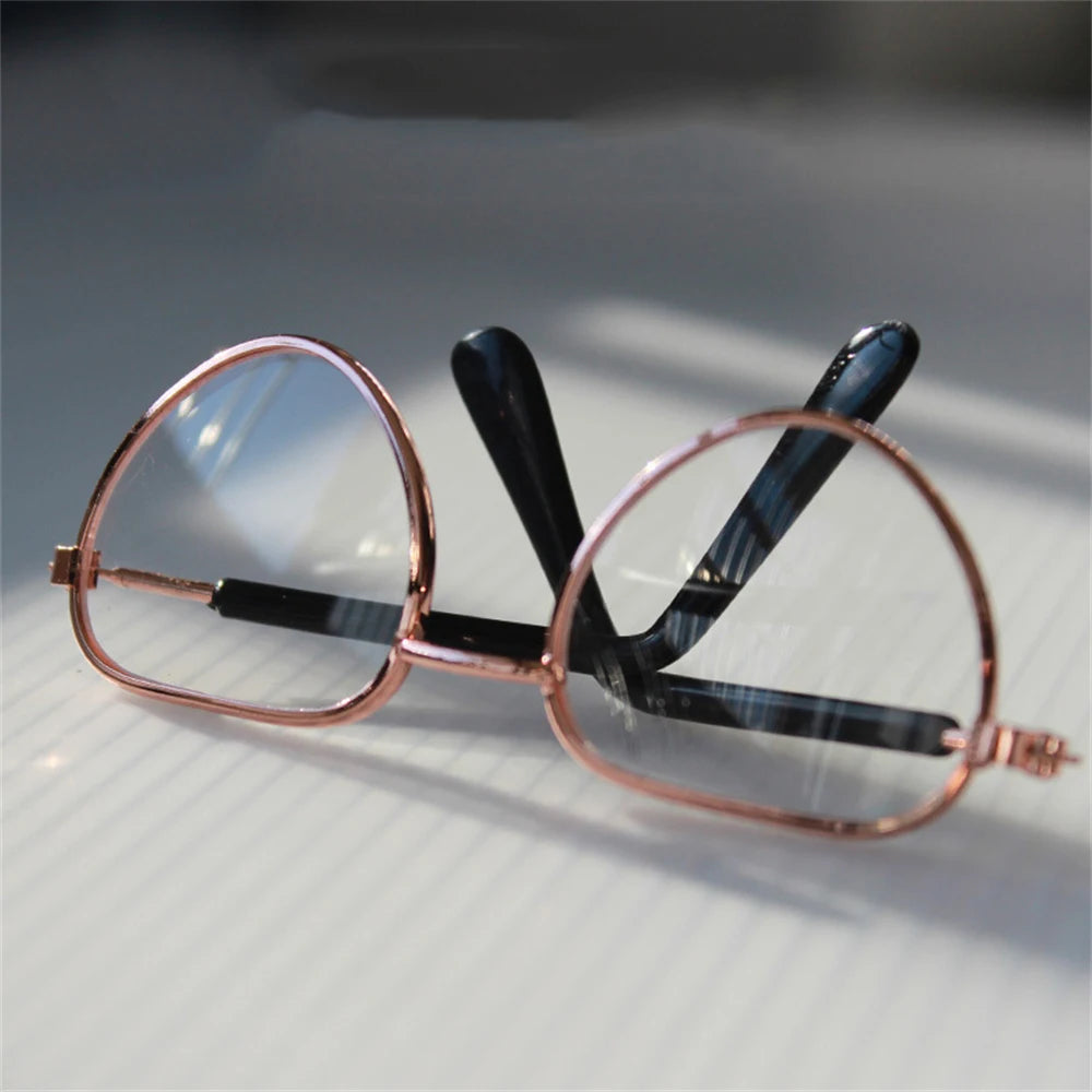 Heart-Shaped Sunglasses for Cats & Kittens
