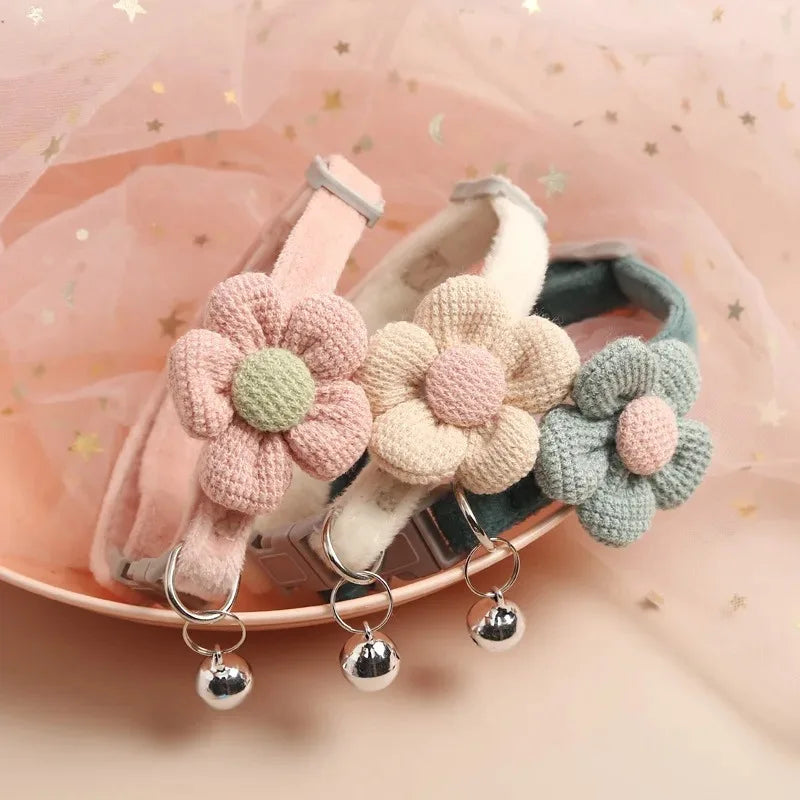 Joli Collier et Laisse pour Chat - Harnais et Accessoires Réglables pour Chaton