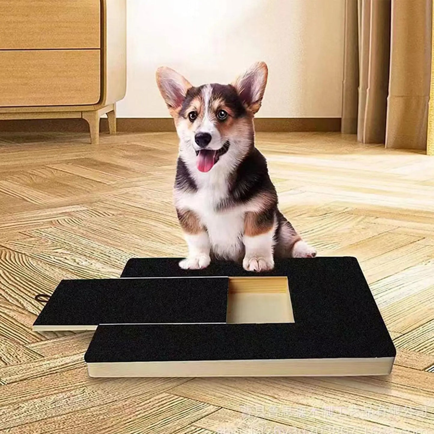 Wooden Dog Nail Scratch Board – Self-Filing Nail Trimmer
