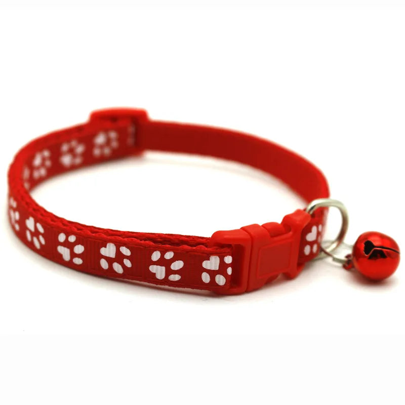 Collier pour chat avec clochette et motif patte de chat