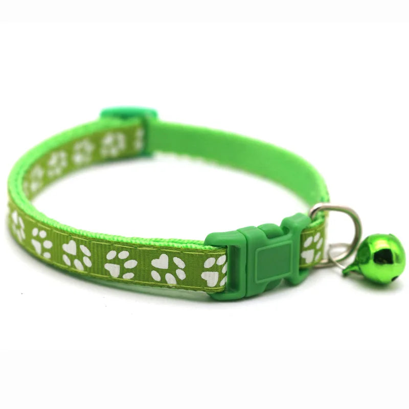 Collier pour chat avec clochette et motif patte de chat