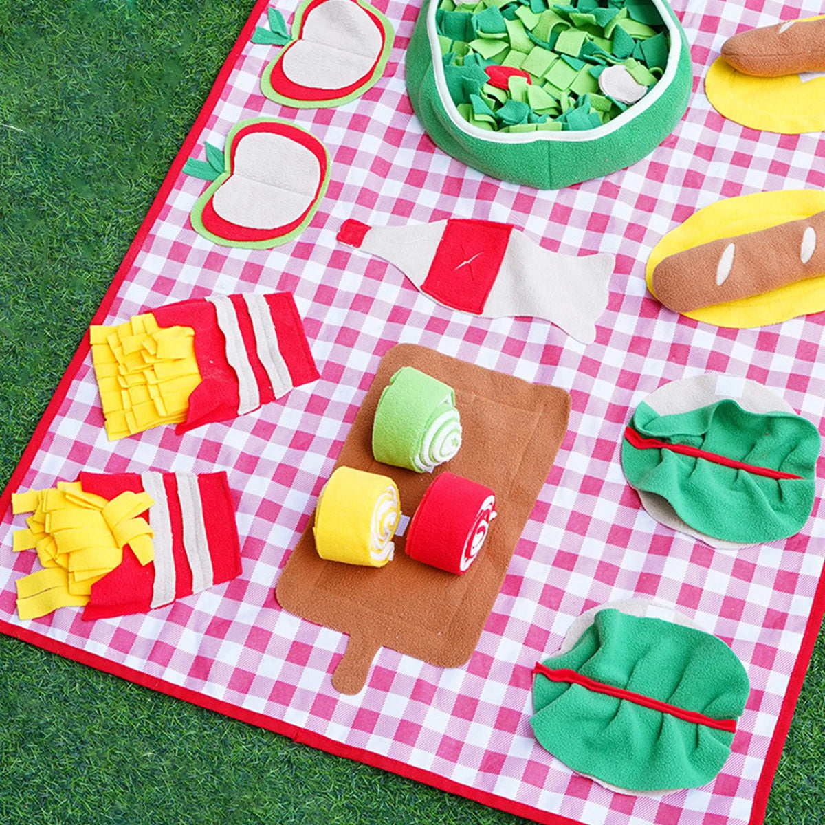 Picnic-Themed Dog Snuffle Mat
