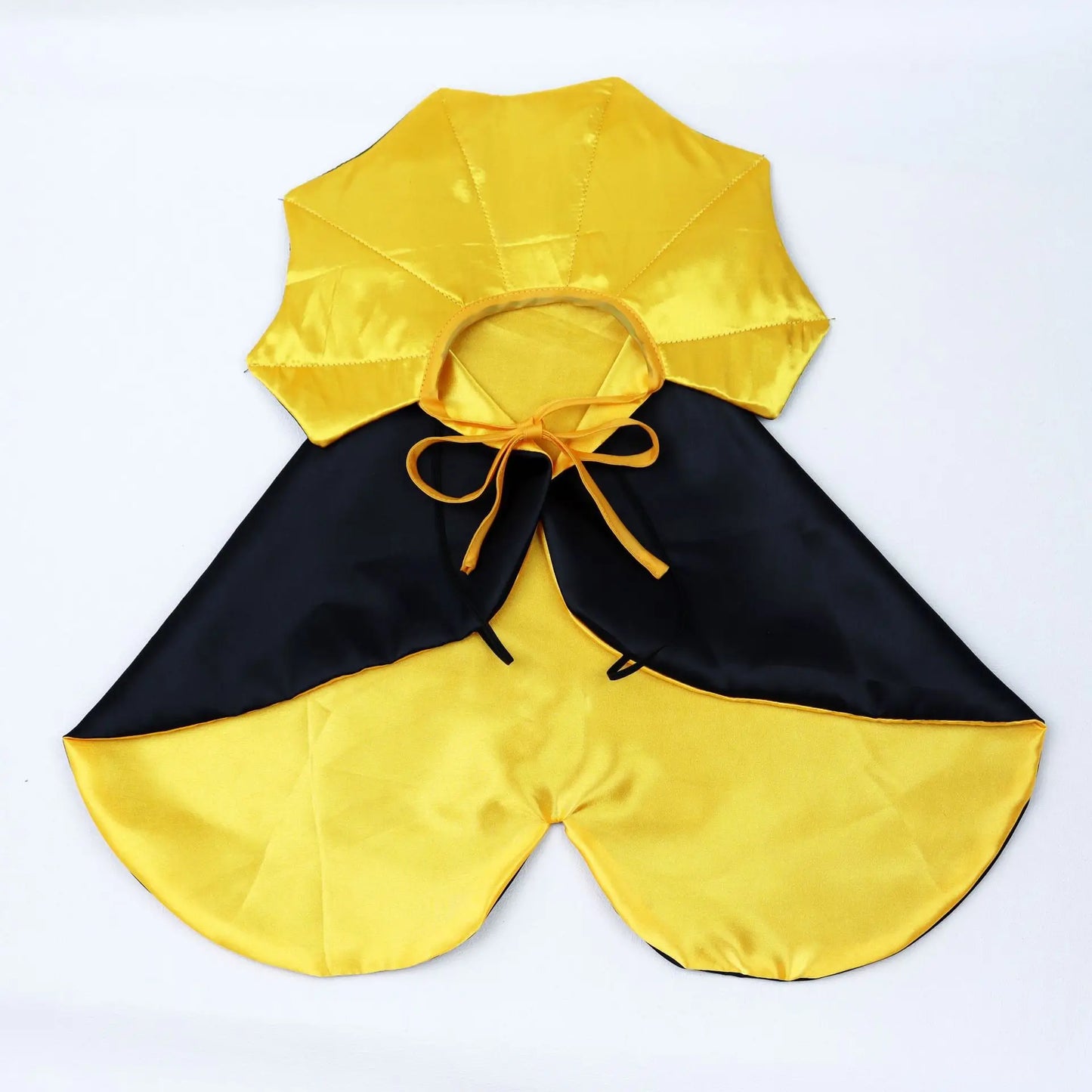Halloween Vampire Devil Cape Costume for Dogs — Cosplay Cloak for Small, Medium & Large Dogs