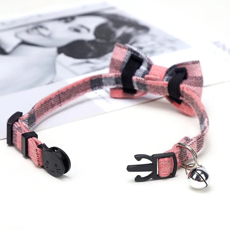 Collier pour chat sécurisé avec nœud papillon et clochette - Motif écossais