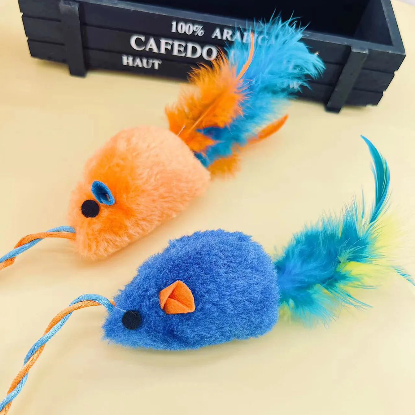Lot de jouets interactifs pour chat : souris en peluche et balle à grelot